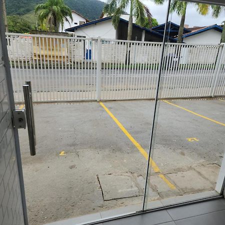 Aparts Lesther Ubatuba Exterior foto